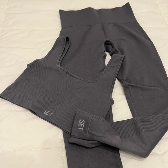 SET ACTIVE - bra and leggings - Picture 5 of 8